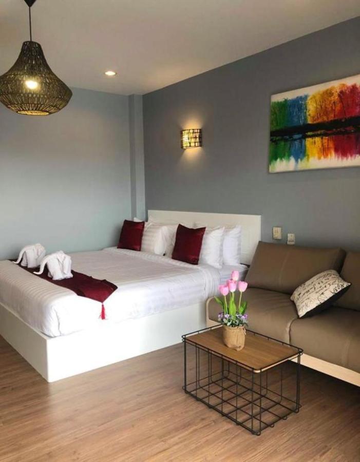 Db Residence Patong Esterno foto