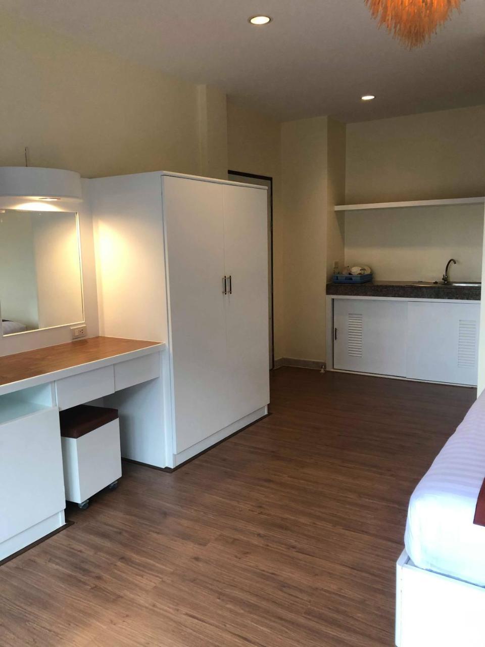 Db Residence Patong Esterno foto